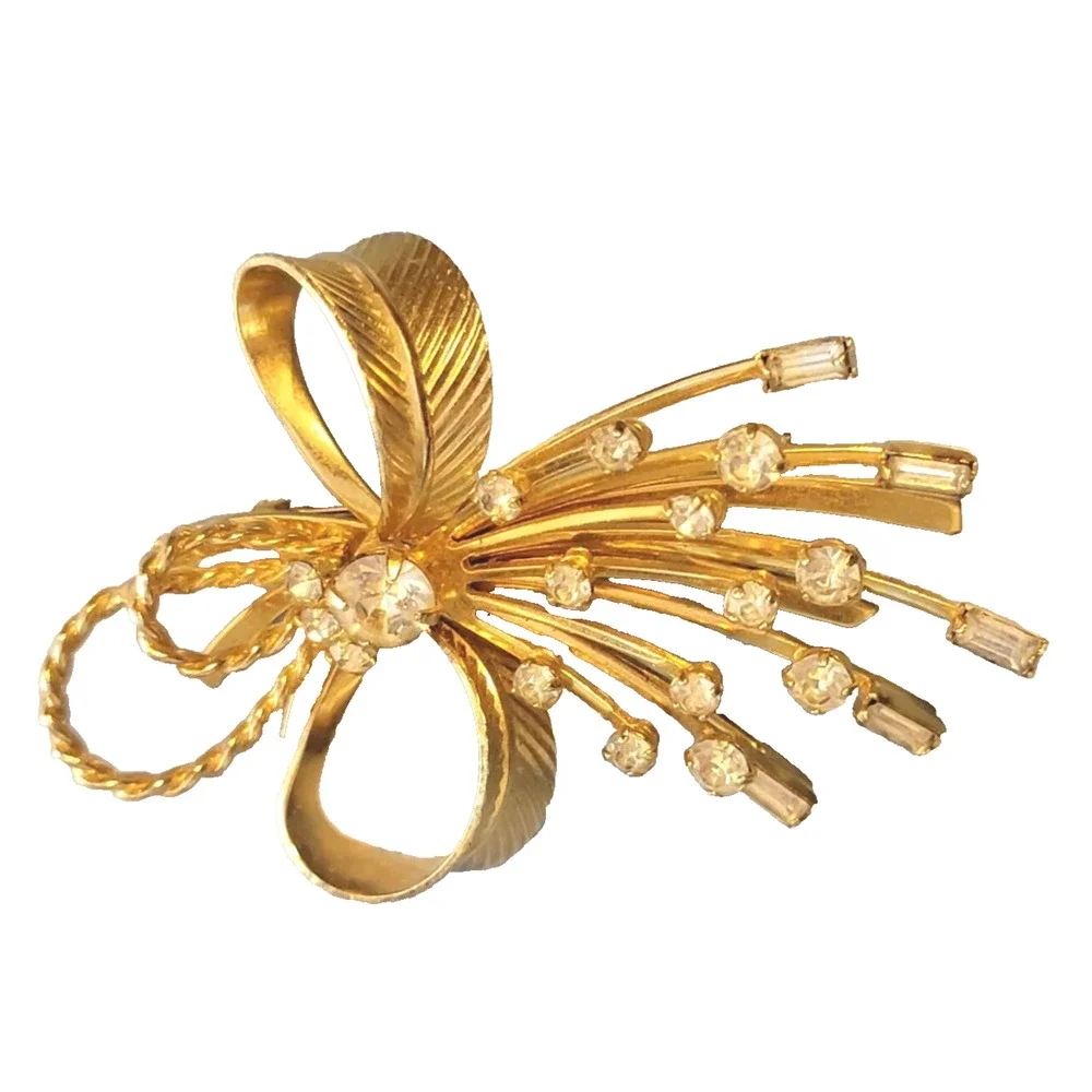 Vintage Gold Rhinestone Flower‎ Brooch Sarah Coventry Floral Pin Signed Large